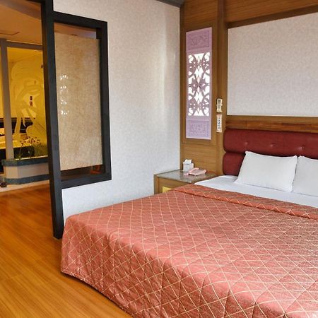 Love Boat Motel Chaozhou Exterior foto